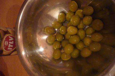 Тапенад (дип) из зелёных оливок: шаг 1