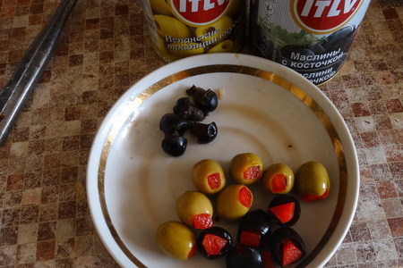 Фрикадельки, фаршированные оливками с овощами гриль.: шаг 2