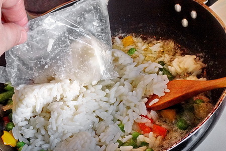 Рис с зеленой спаржей и горошком: шаг 5