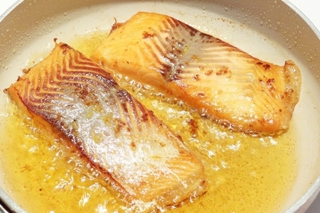 Филе лосося в сливочном соусе с каперсами: шаг 4