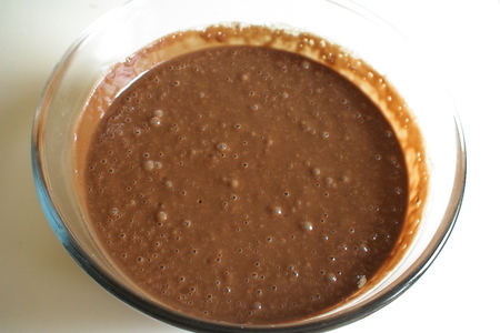 Шоколадный пирог , почти «губчатый» ( заходите есть повод): шаг 2