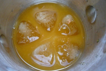 Коктейль из трех видов цитрусовых с кленовым сиропом: шаг 2