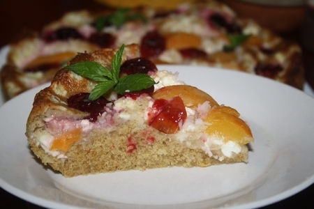 Пирог с летними фруктами и творогом в микроволновой печи за 10 минут: шаг 8
