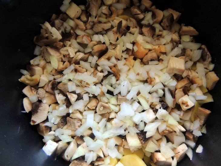 Густой суп с картофелем и фасолью в мультиварке: шаг 6