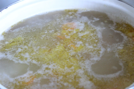 Суп с килькой в томате и рисом: шаг 5