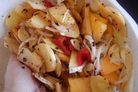 Куриные голени с картофелем, оливками и песто. воскресный обед в итальянском стиле. фм.: шаг 1