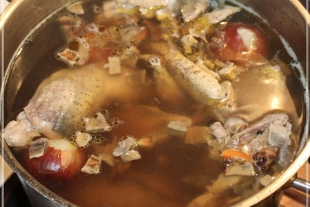 Суп … цесарка, грибы, вермишель: шаг 8