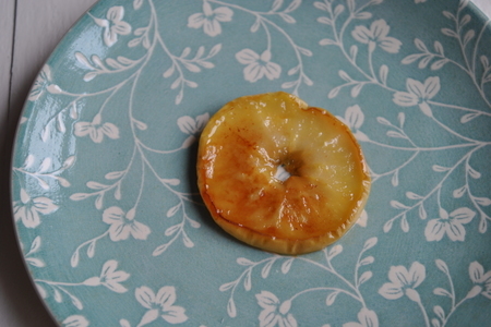 Закусочный мильфей из карамелизированных яблок с печенью птицы и тимьяном: шаг 9