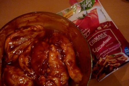 Куриные ножки в томатно-медовом маринаде и печёные овощи с томатно-сырном соусом: шаг 2
