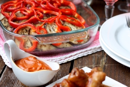 Куриные ножки в томатно-медовом маринаде и печёные овощи с томатно-сырном соусом: шаг 9