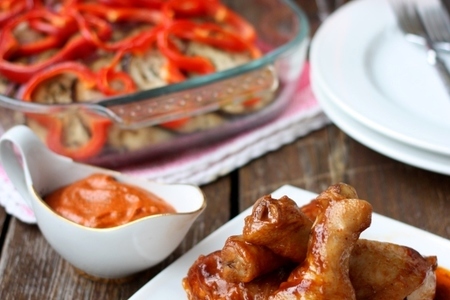 Куриные ножки в томатно-медовом маринаде и печёные овощи с томатно-сырном соусом: шаг 10