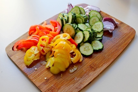 Пикантное куриное филе с овощным салатом: шаг 5