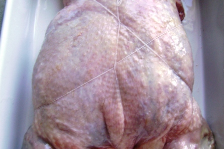 Курица, фаршированная яичными блинчиками «праздничная». тест-драйв с «окраиной».: шаг 4
