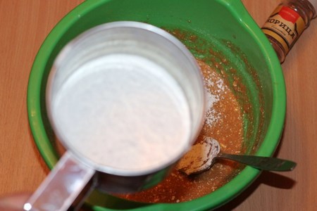 Пирог из сгущенного молока и тыквы с плавленным сыром: шаг 5