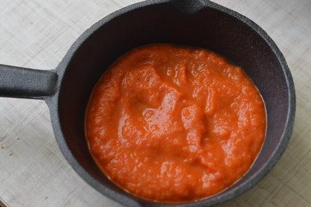Блины с рикоттой в томатном соусе: шаг 3