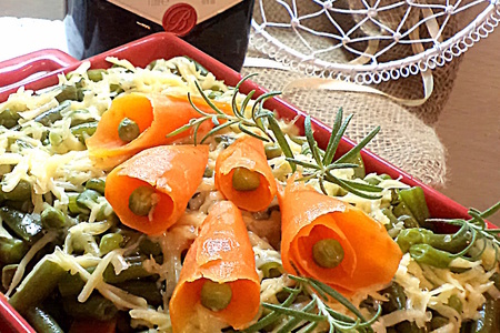 Лосось  запеченный с цветами из моркови, под шубой из овощей. с новым годом, леночка (кыш)!: шаг 8