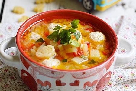 Суп с куриными фрикадельками, овощами и пастой: шаг 7