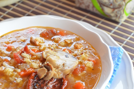 Куриный суп с рисом, грибами и вялеными томатами: шаг 4