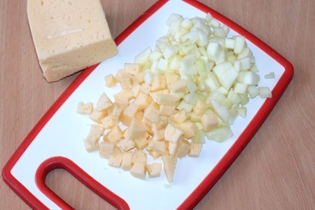Яблочно-сырный салат c диким рисом: шаг 2