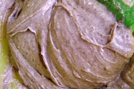 Пирожное черемуховое с суфле и карамельным штрейзелем: шаг 2