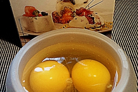 Яйца с брокколи и зеленым горошком! "3 шага и готово!" быстро и вкусно! : шаг 1