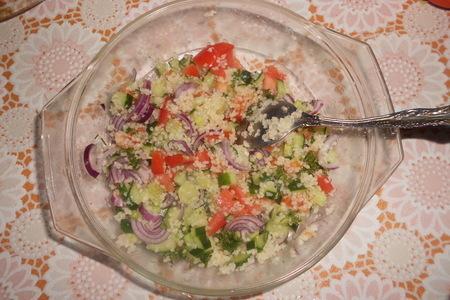 Овощной салат с кускусом в съедобных стаканчиках: шаг 7