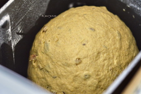 Пшенично-ржаной тыквенный хлеб с семечками и орехами  (рецепт для хлебопечки): шаг 8