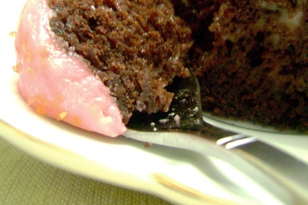 Мини-тортик с клубничной йогуртовой глазурью: шаг 8