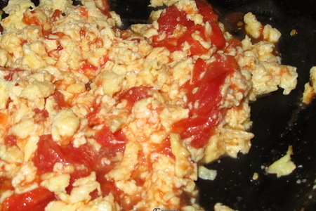 Яйца, жареные с помидорами (фанкве чао дань): шаг 5