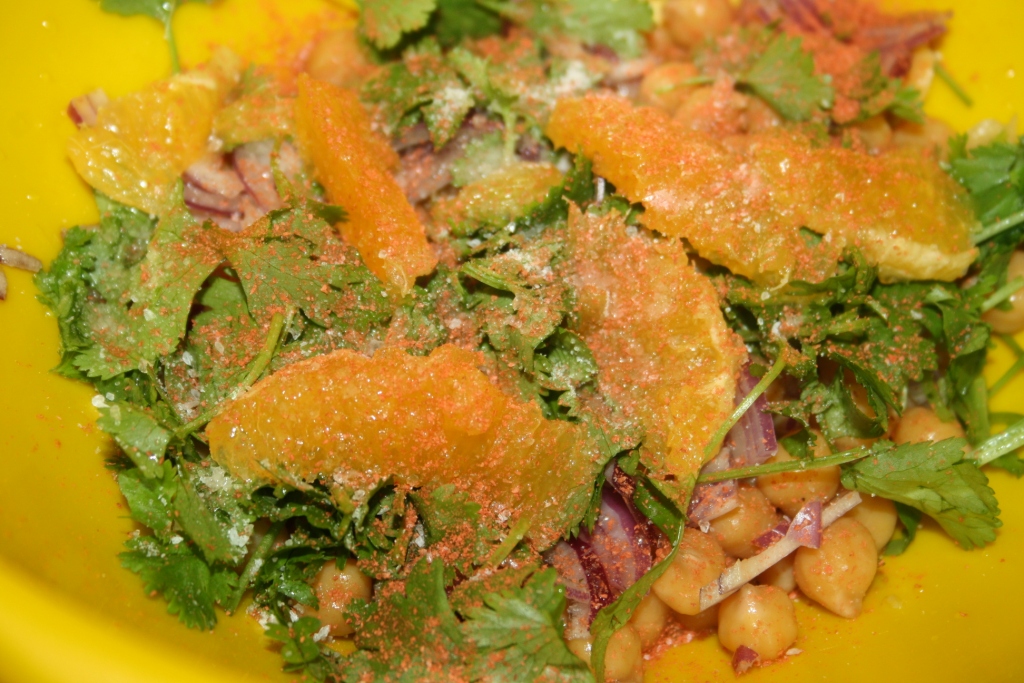 Марокканский острый салат с нутом