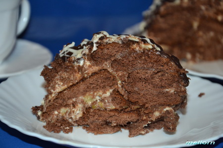 Торт из шоколадных пряников со сметанным кремом и лимонной прослойкой: шаг 6