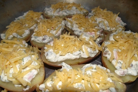Молодой картофель с творожным сыром, зеленью и грибами: шаг 5