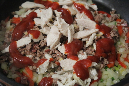 Буррито с начинкой из риса, мяса и овощей: шаг 3