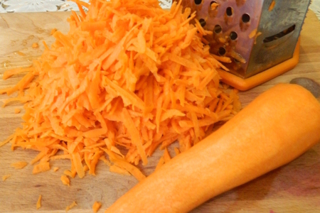 Каша гречневая с луком и морковью.: шаг 2