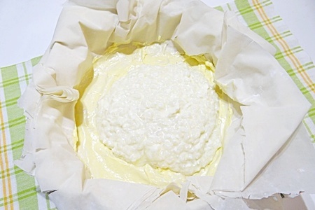 Пирог из теста фило с рисово-сырной начинкой: шаг 7