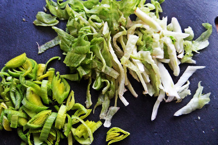 Свекольный салат с булгуром и жареным луком: шаг 8