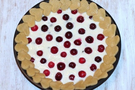  пирог с ягодно ванильным кремом: шаг 13
