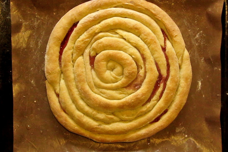 Кольцевой пирог с вишней: шаг 8