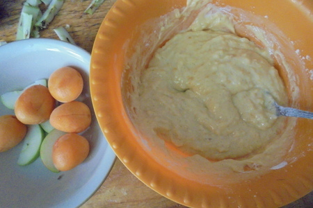 Лучший рецепт яблочной шарлотки с абрикосами и абрикосовым джемом от тм махеев: шаг 4