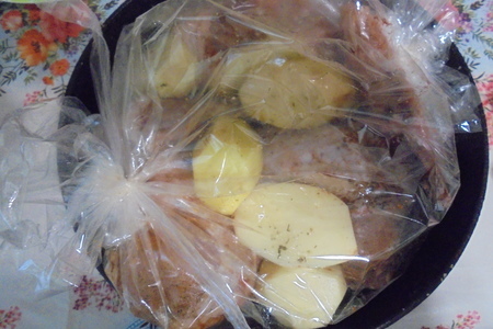 Запеченные куриные бедрышки с картофелем: шаг 4
