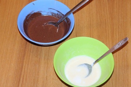 Шоколадно ванильный десерт "день и ночь": шаг 2