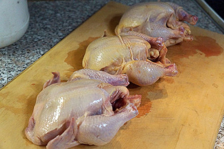 Цыплята-корнишоны в духовке: шаг 1