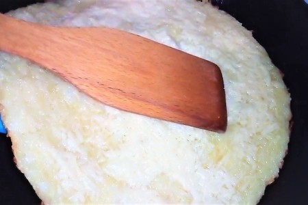 Картофельный пирог на сковороде. быстрый завтрак на скорую руку: шаг 2