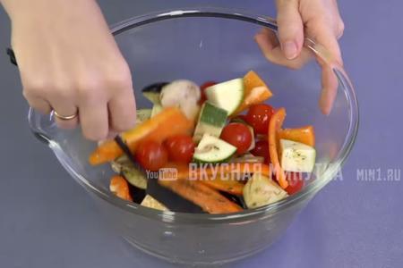 Восхитительное куриное филе с овощами: шаг 1