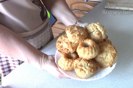 Ароматные кексы с яблоками и кокосовой стружкой. легко приготовить! : шаг 7