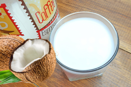 Кокосовое молоко за 10 минут из кокоса: шаг 6