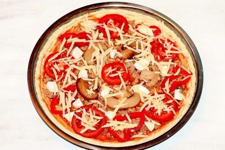 Пицца с фаршем и сыром: шаг 15