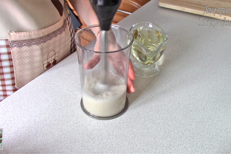 Домашний майонез на жидкости от консервированного горошка: шаг 2