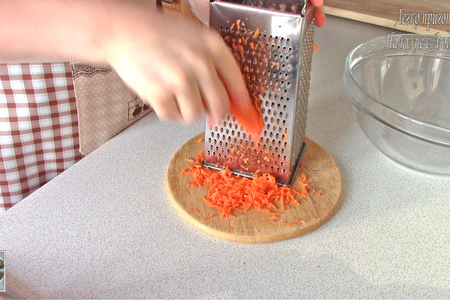 Постное морковное печенье с шоколадной глазурью и орехами: шаг 1