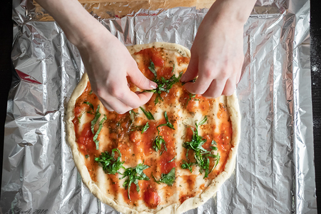 Лактовегетарианская пицца по мотивам pizza pugliese: шаг 9